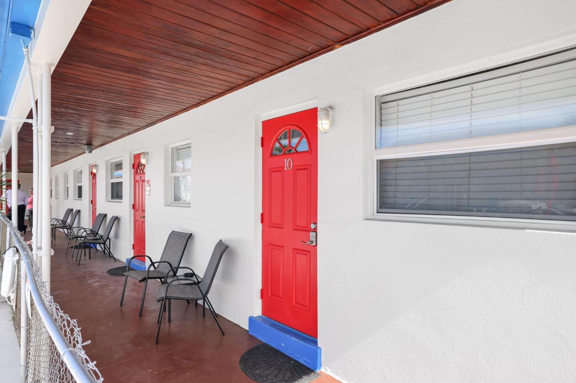 Sun Island Motel St. Pete Beach Dış mekan fotoğraf